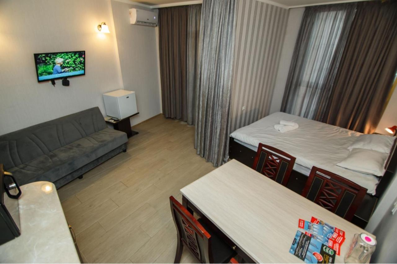 Rezal Plaza Batumi Apartment Екстериор снимка